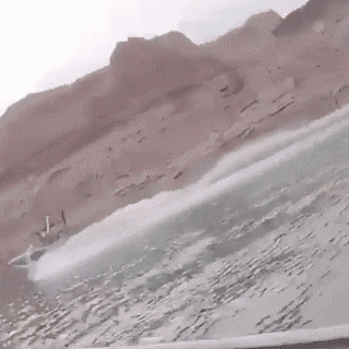 Acid GIFs, August 18 (25 gifs)