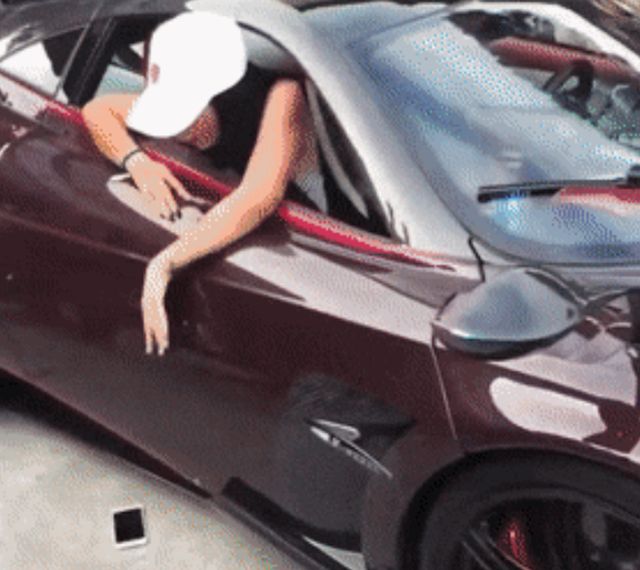 Acid GIFs, August 19 (25 gifs)