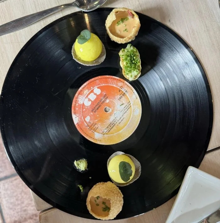 Crazy Food Serving (15 pics)