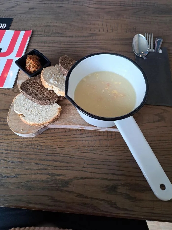 Crazy Food Serving (15 pics)