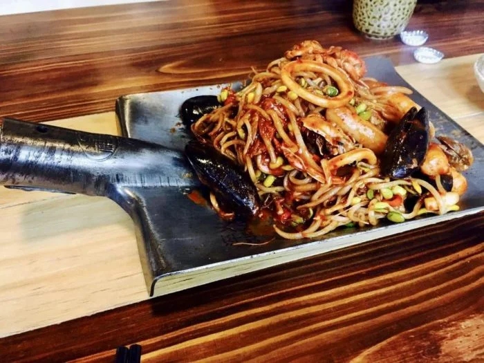 Crazy Food Serving (15 pics)