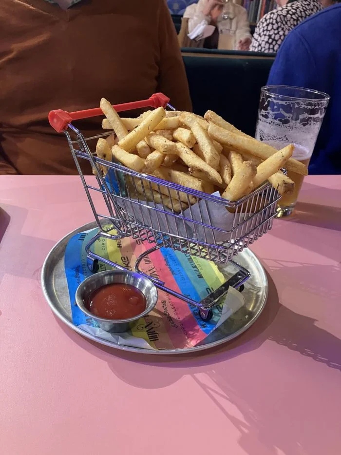 Crazy Food Serving (15 pics)