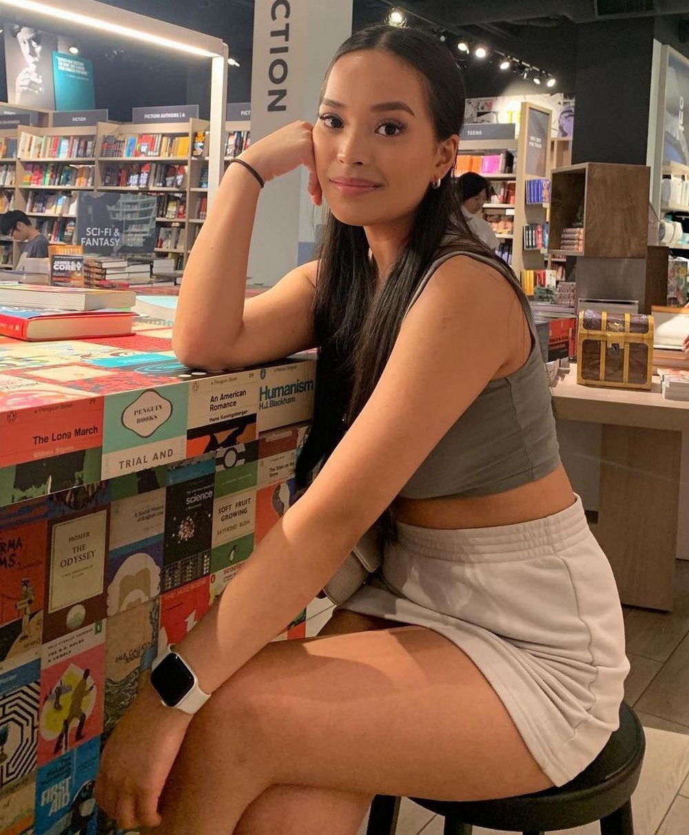 Asian Girls (25 pics)