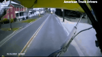 Acid GIFs, August 20 (25 gifs) Acid GIFs, August 20 (25 gifs)