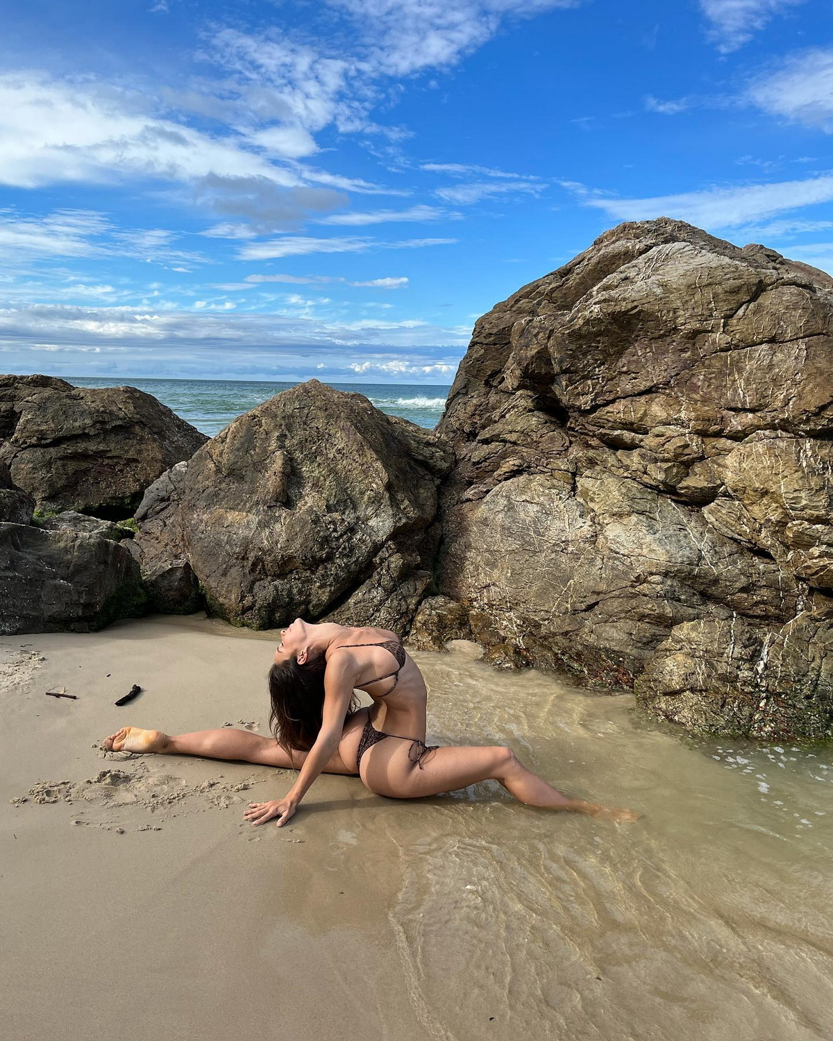Flexible Girls (27 pics)