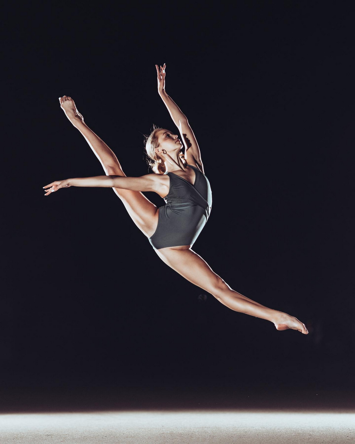 Flexible Girls (27 pics)