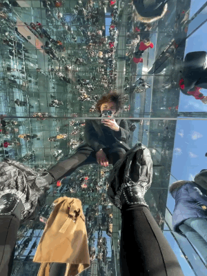 Acid GIFs, August 22 (25 gifs) Acid GIFs, August 22 (25 gifs)