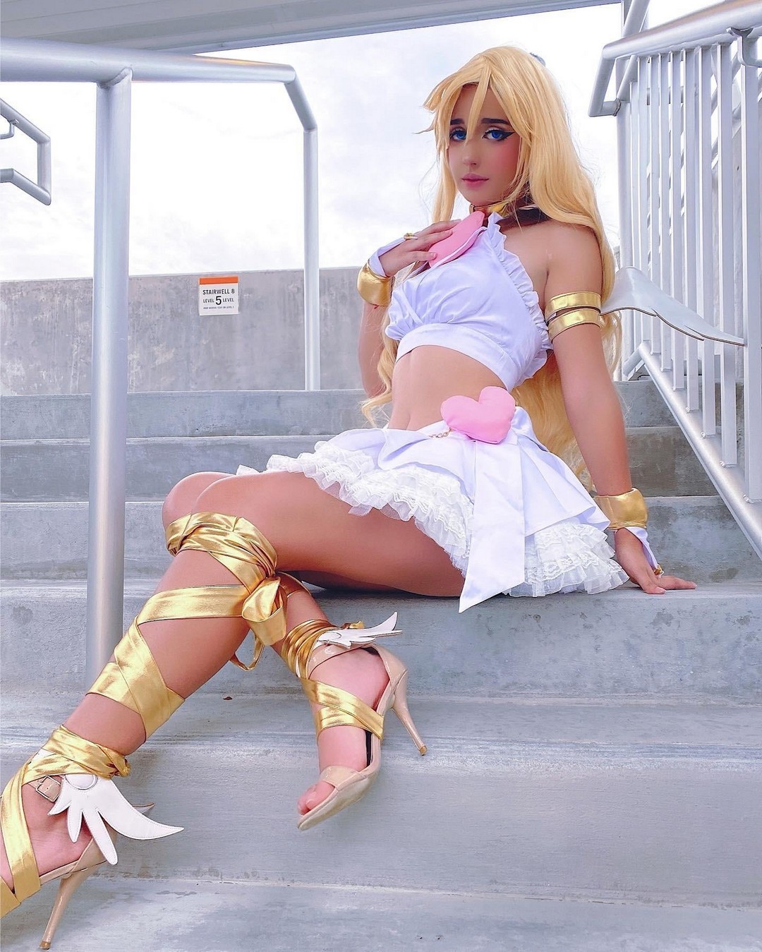Cosplay Girls (24 pics)