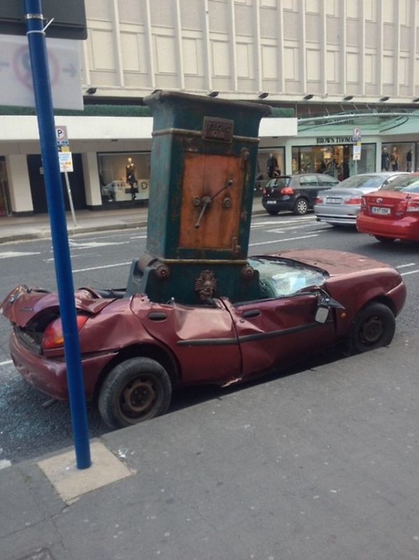 Bad Days Happen (21 pics)