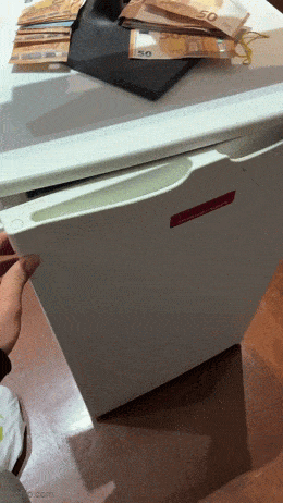 Acid GIFs, August 27 (25 gifs) Acid GIFs, August 27 (25 gifs)