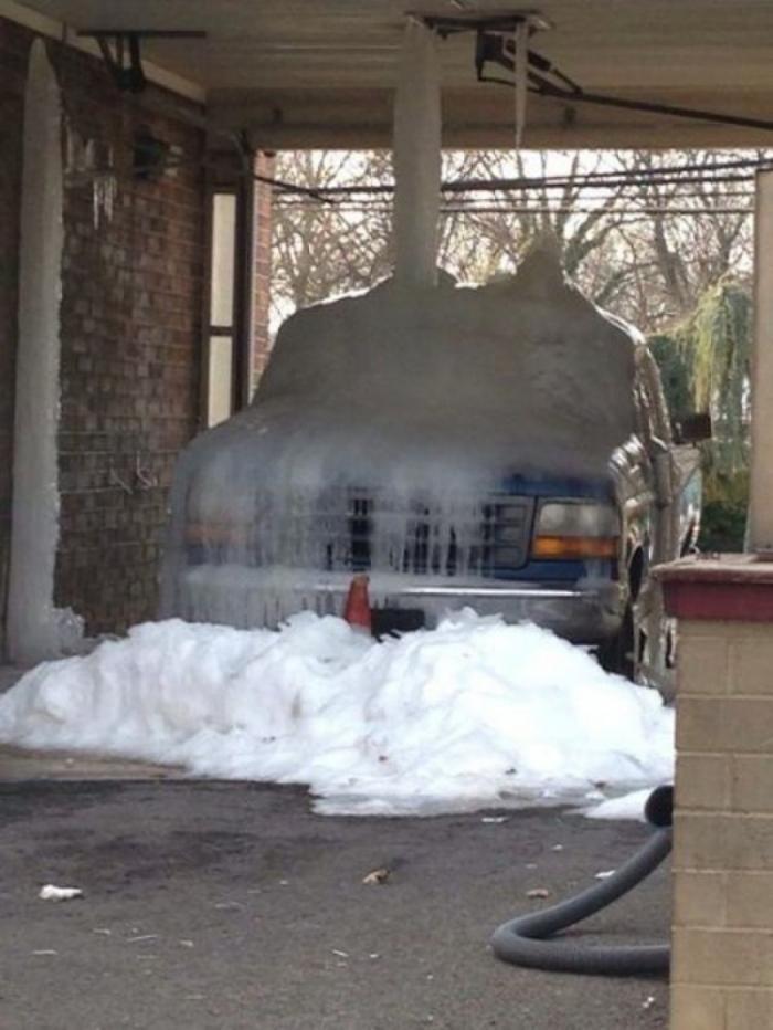 Bad Days Happen (27 pics)