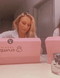 Acid GIFs, September 3 (25 gifs)