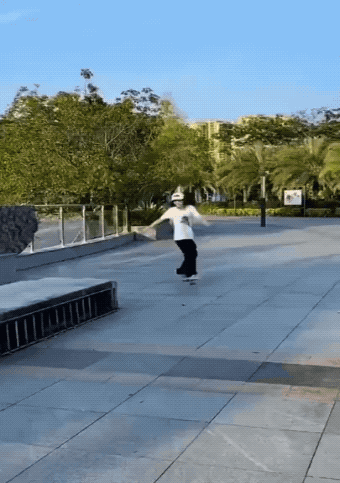Acid GIFs, September 3 (25 gifs) Acid GIFs, September 3 (25 gifs)