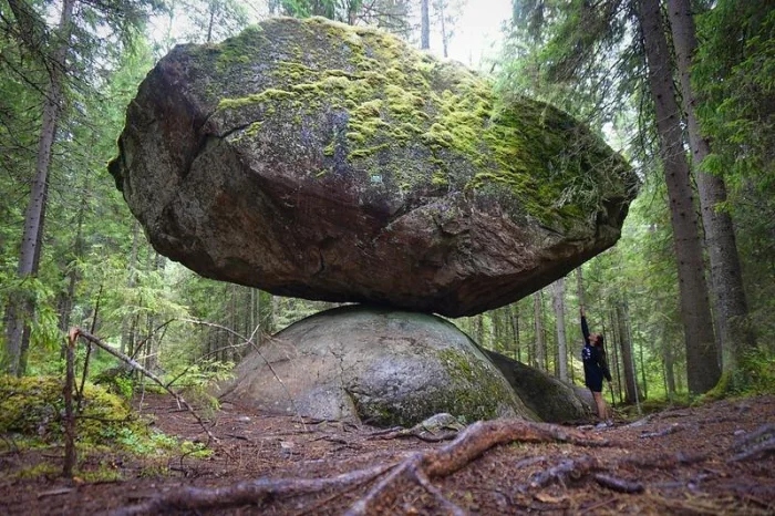 Giant Things (19 pics)