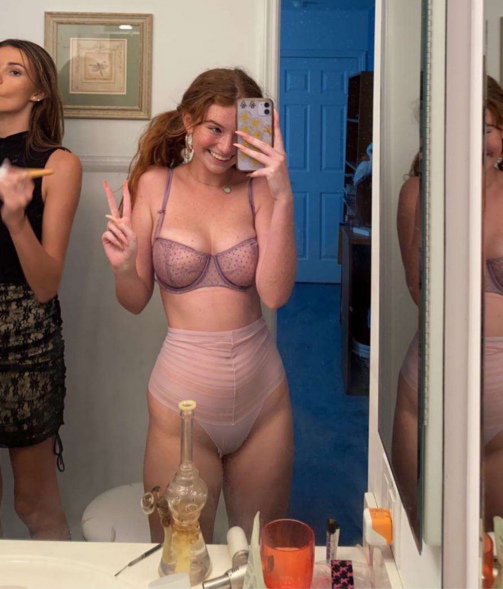 Redhead Girls (23 pics)