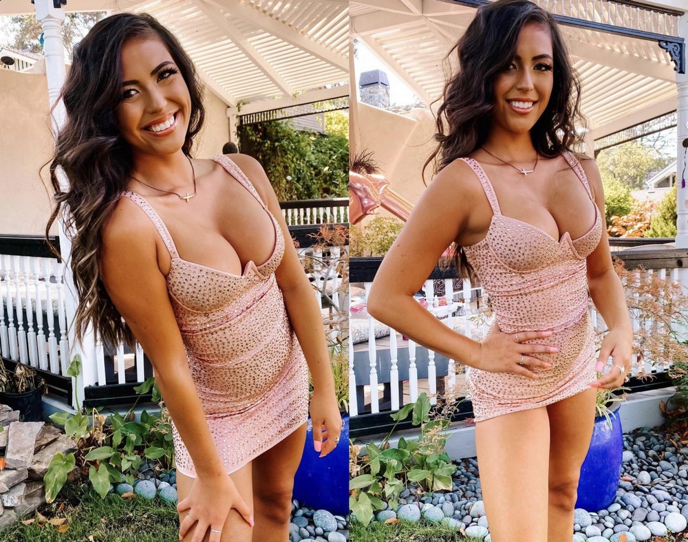 Hot Girls (23 pics)