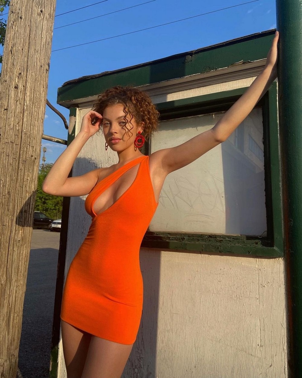 Hot Girls (23 pics)