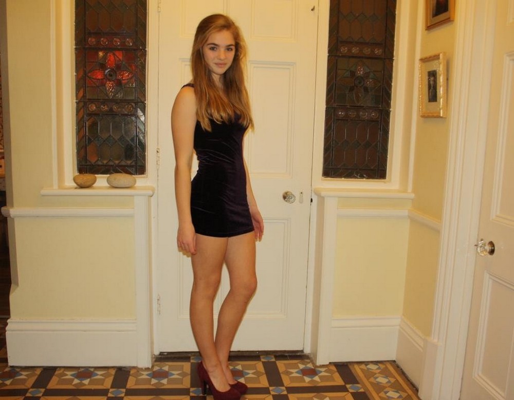 Girls On High Heels (25 pics)