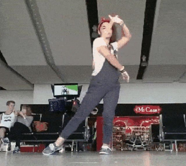 Acid GIFs, September 10 (25 gifs)