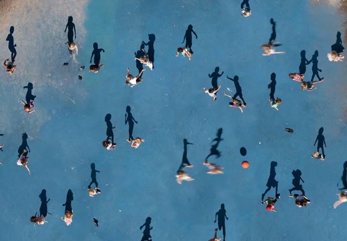 Unusual And Funny Shadows (23 pics)