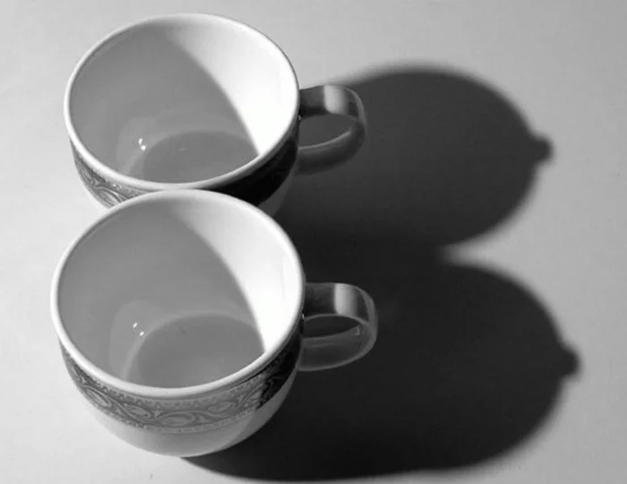 Unusual And Funny Shadows (23 pics)