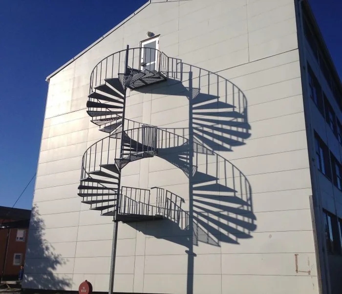 Unusual And Funny Shadows (23 pics)