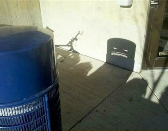 Unusual And Funny Shadows (23 pics)