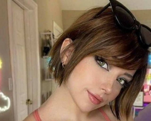 Hot Girls (38 pics)
