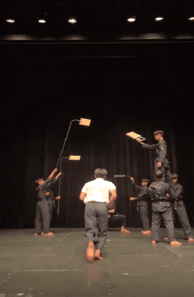 Acid GIFs, September 12 (25 gifs) Acid GIFs, September 12 (25 gifs)