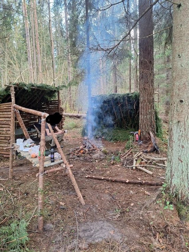 Atmospheric Bushcraft Photos (15 pics)