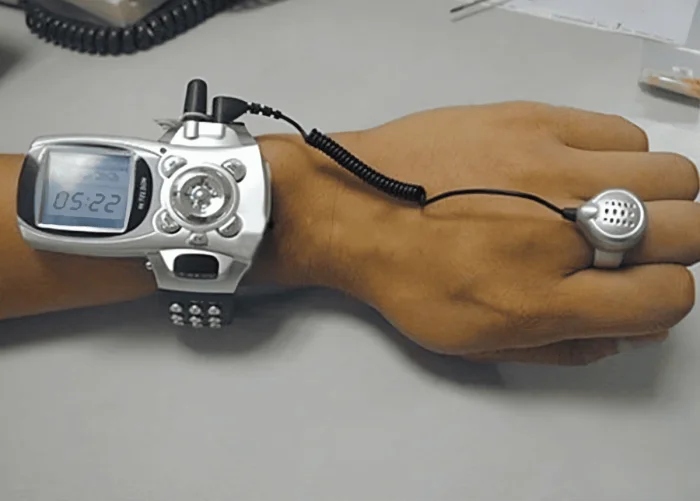 Unusual Phones From The Past (18 pics)