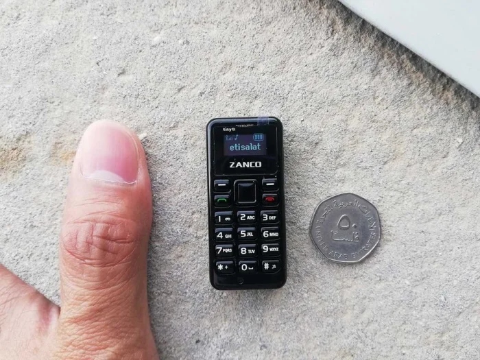 Unusual Phones From The Past (18 pics)