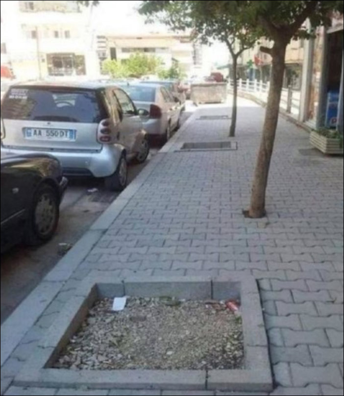 Useless Constructions (15 pics)