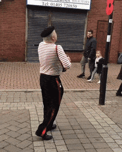 Acid GIFs, September 15 (25 gifs) Acid GIFs, September 15 (25 gifs)