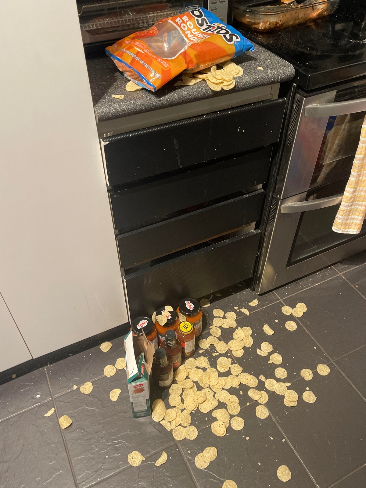 Bad Days Happen (31 pics)
