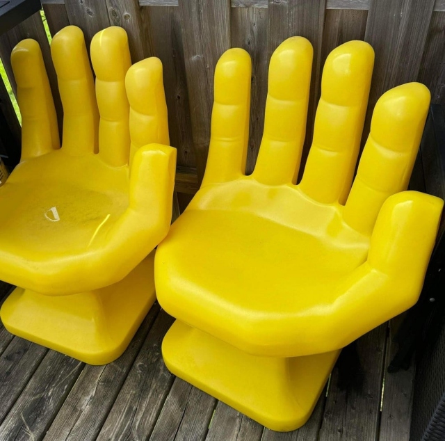 Unusual Finds In Thrift Shops (15 pics)