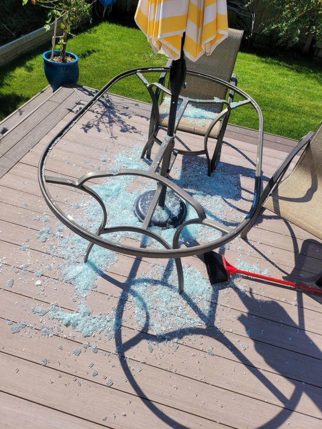 Bad Days Happen (14 pics)