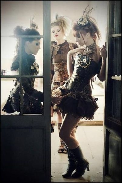 Steampunk Girls (23 pics)