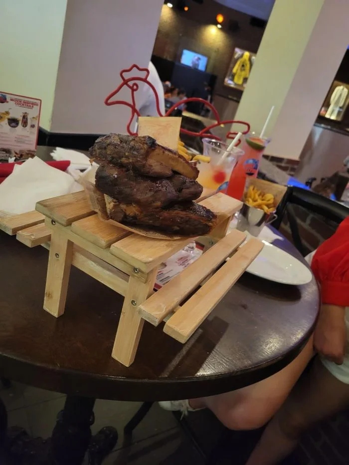 Weird Food Serving (15 pics)