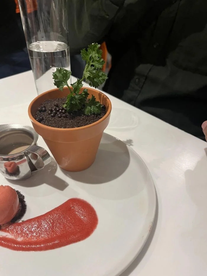 Weird Food Serving (15 pics)