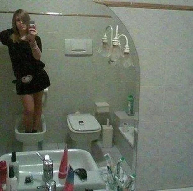 Funny Selfies (15 pics)