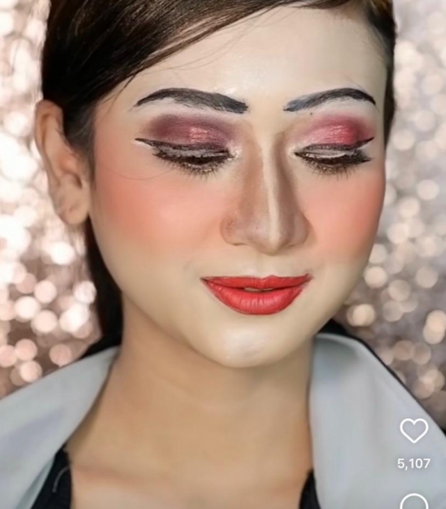 Failed Makeup (15 pics)