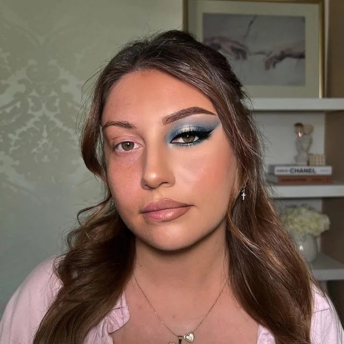 Girls With And Without Makeup (17 pics)