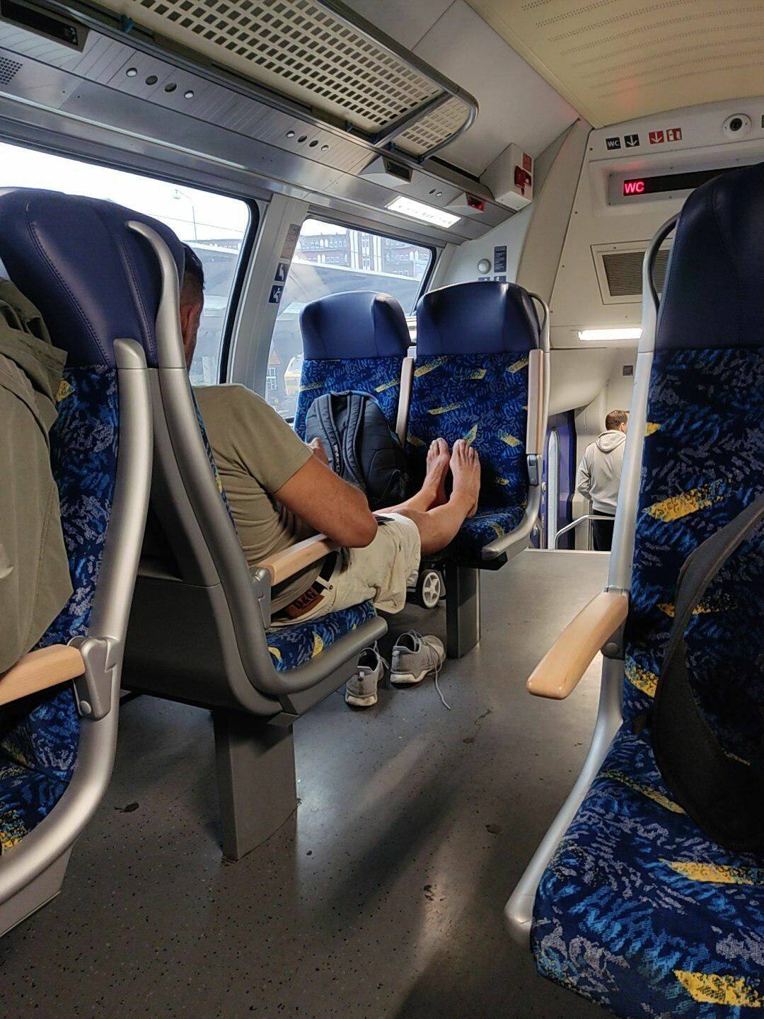 Daily Pictures. Part 1 (63 pics)