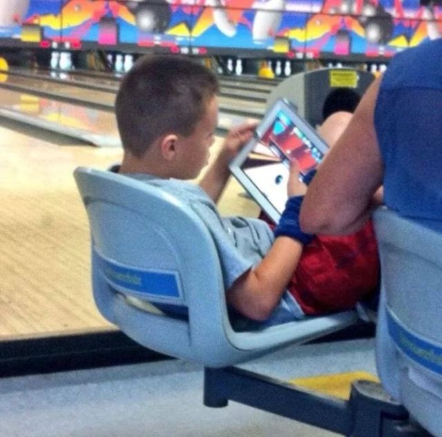 What Is Going On Here? (16 pics)