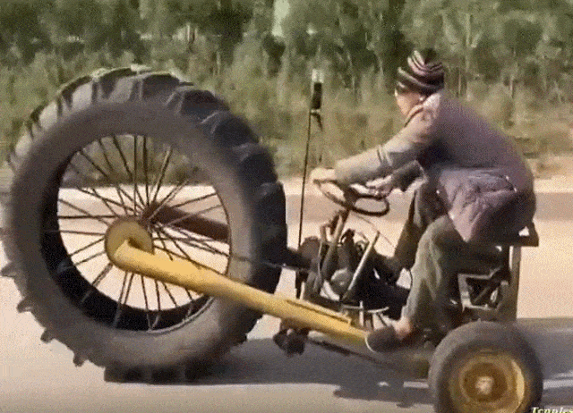 Acid GIFs, September 23 (25 gifs) Acid GIFs, September 23 (25 gifs)
