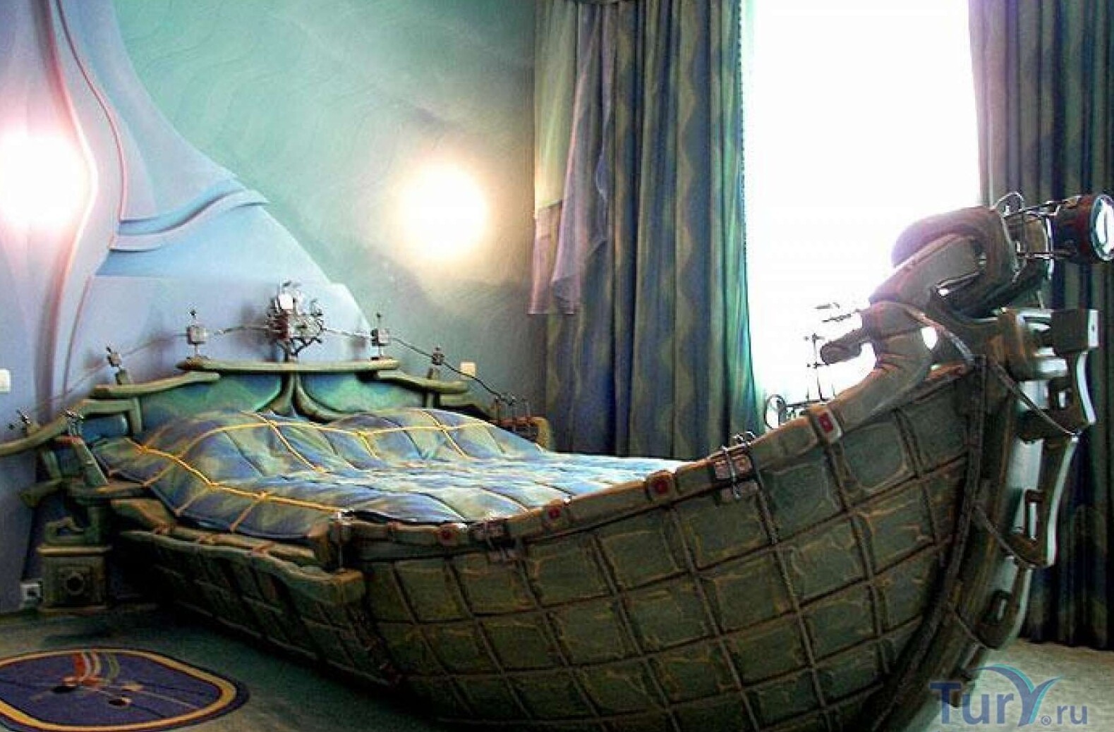 Strange Interior Design (21 pics)