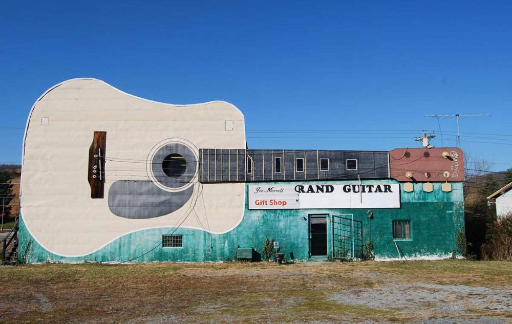Strange Buildings (19 pics)
