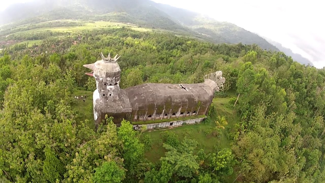 Strange Buildings (19 pics)