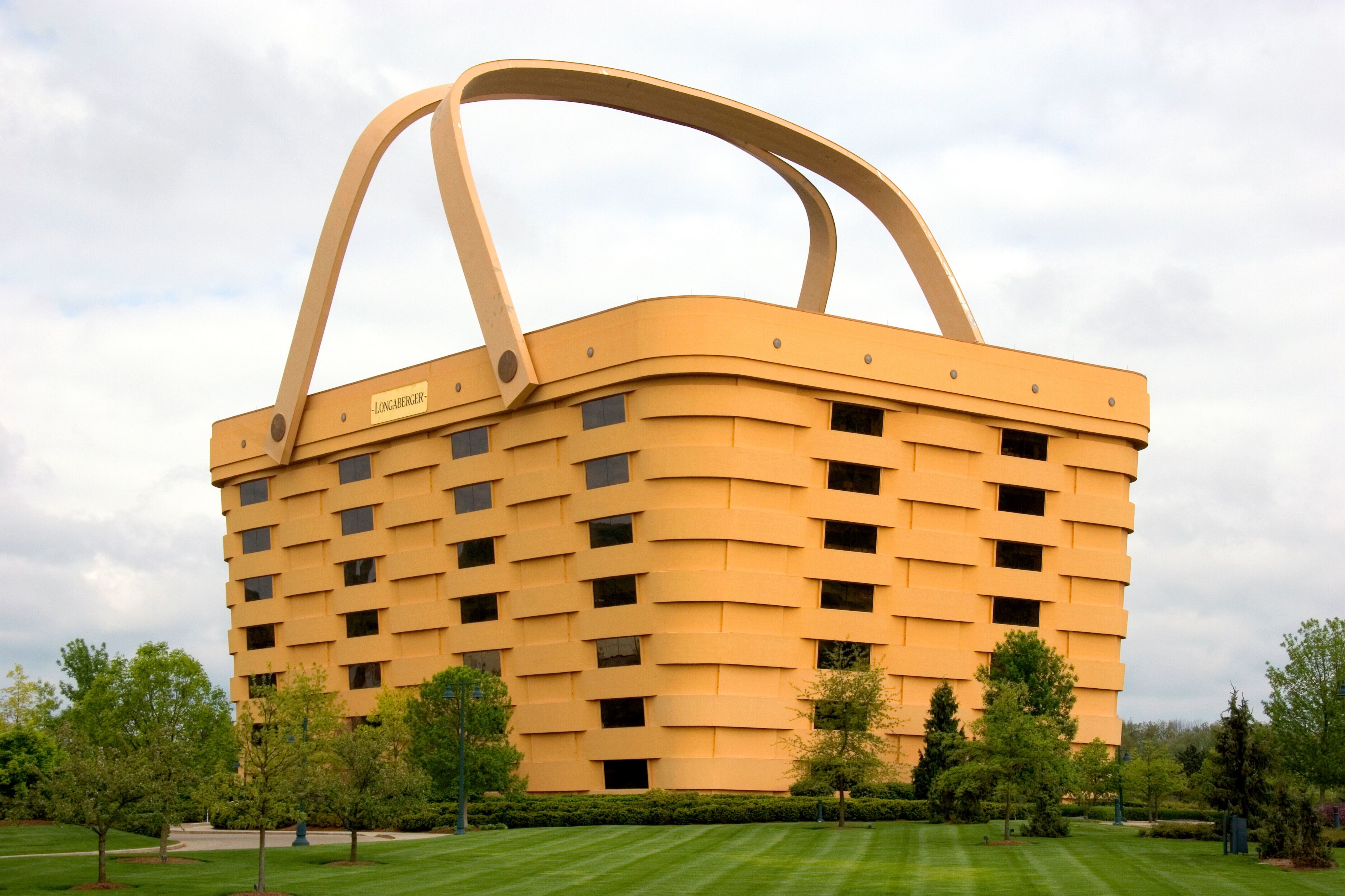 Strange Buildings (19 pics)